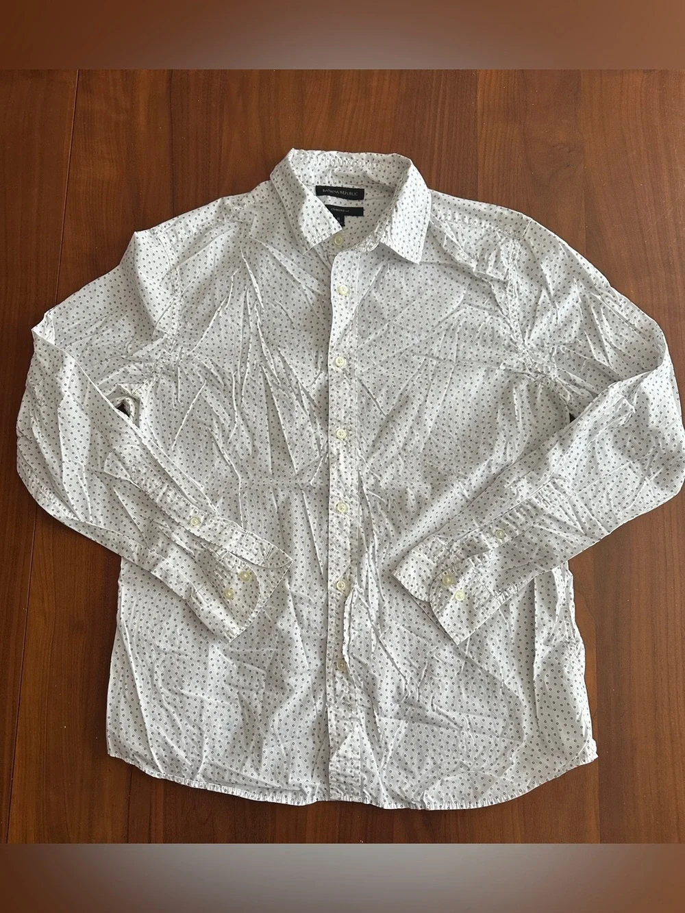 Banana republic dotted button up